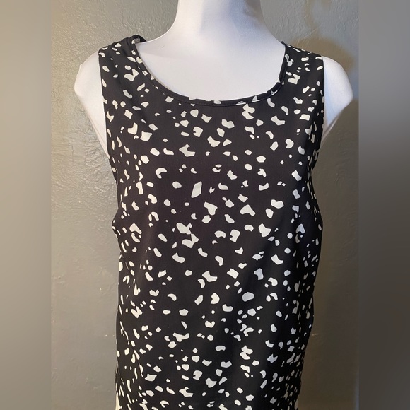 Apt 9 Black and White Pebble Design Layered Sleeveless Open Back Top - Picture 2 of 16